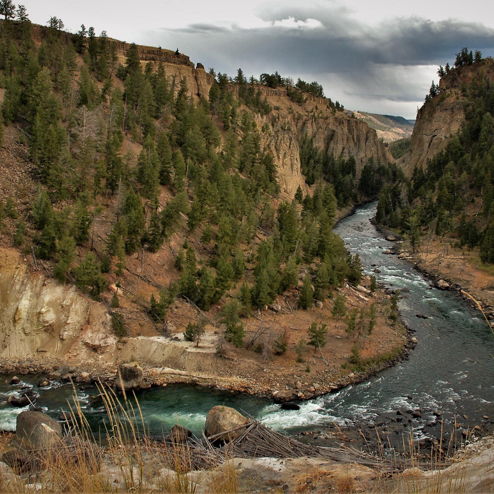 Grand Canyon of the Yellowstone, Yellowstone Park