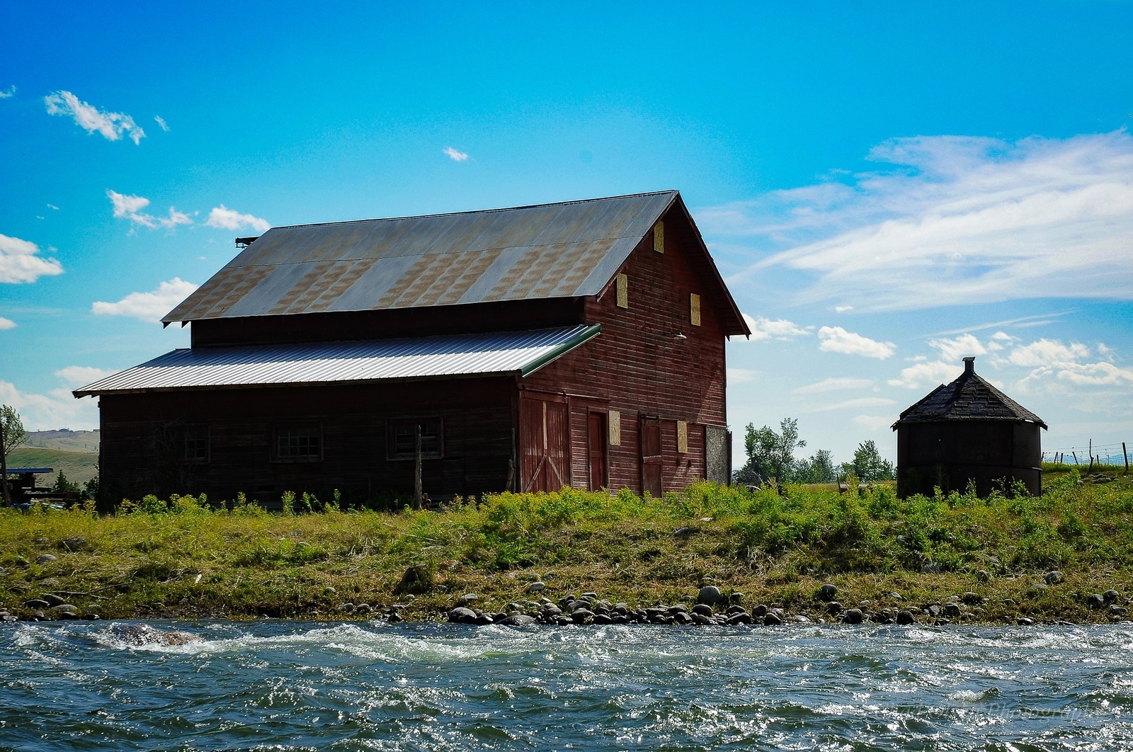 The Best Overnight Float Fishing Trips in Montana